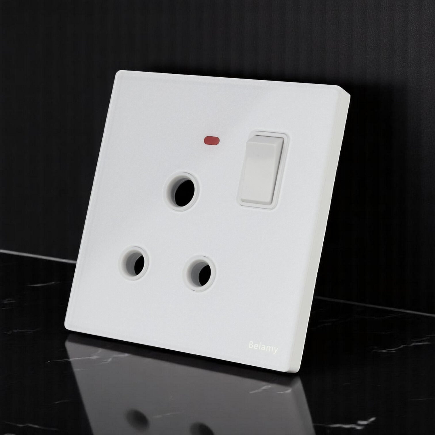 Picture of Belamy White 1G 3-PIN Round Socket | BE-151-SW-White