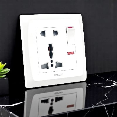 Picture of Belamy White 5 Pin Socket With Switch | BE-127-SW-White