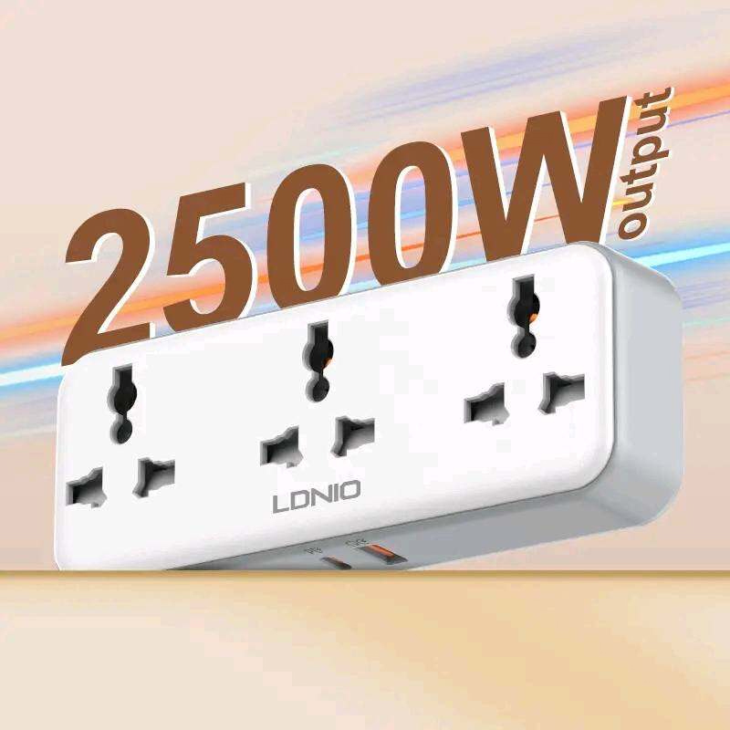 Picture of LDNIO SC3317 3 AC Outlets Portable Extension Power Socket