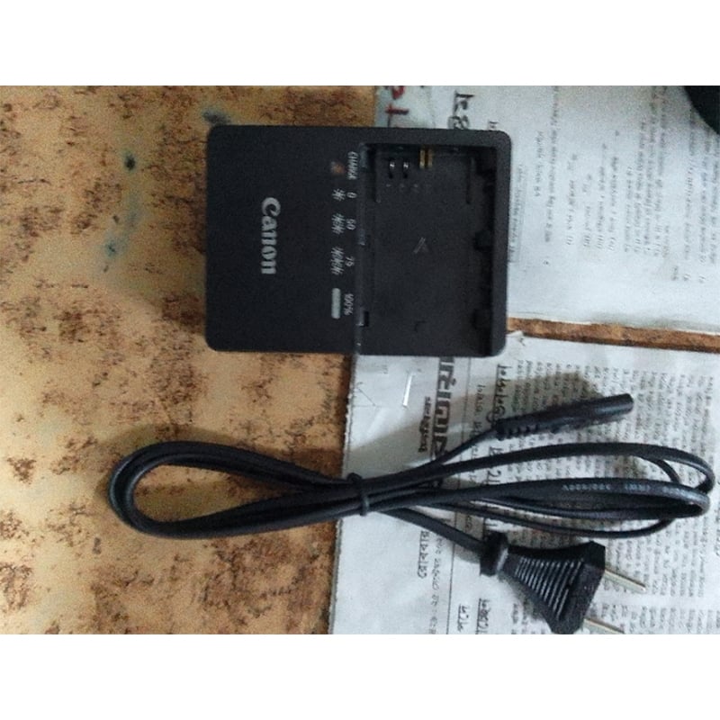 Picture of Battery Charger  LP-E6 N Canon with Free Power Cable For 7D/60D/70D/80D 