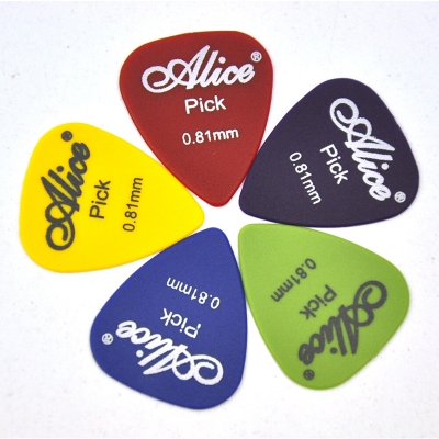 Picture of Smooth 5 Guitar Picks & 1 Pick Holder 