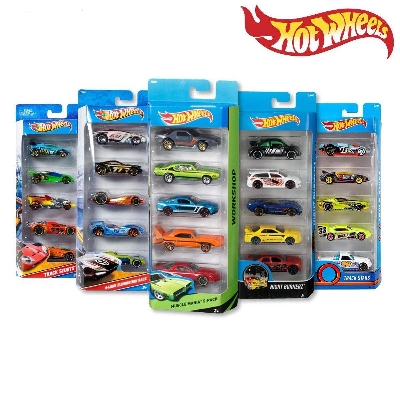 Picture of Hot Wheels 5 Car Gift Pack For Kids-1806-Multicolor