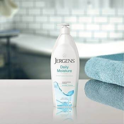 Picture of International Products Jergens Daily Moisture Dry Skin Moisturizing Lotion 400ml - Multicolor