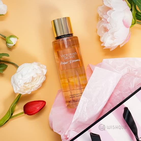Picture of Victoria's Secret Amber Romance Body Mist 250ml