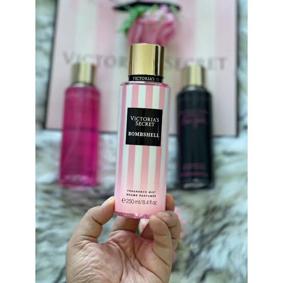 Picture of Victoria's Secret Bombshell Perfume - 250ml