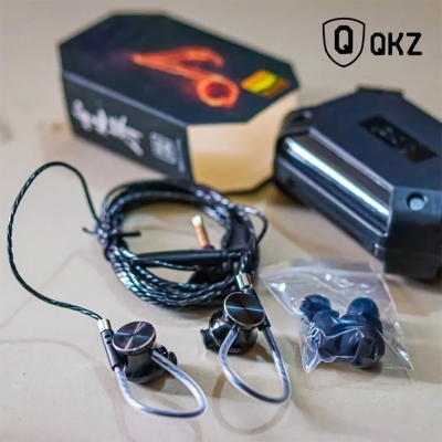 Picture of DM10 QKZ DM10 Zinc Alloy HiFi In Ear Earphones QKZ DM10 3.5mm Wired In-Ear Earphone - Black